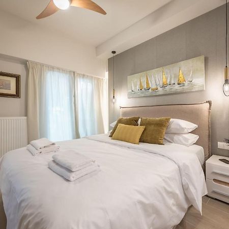 Beautiful & Renovated Aprtm In Piraeus Apartment ภายนอก รูปภาพ