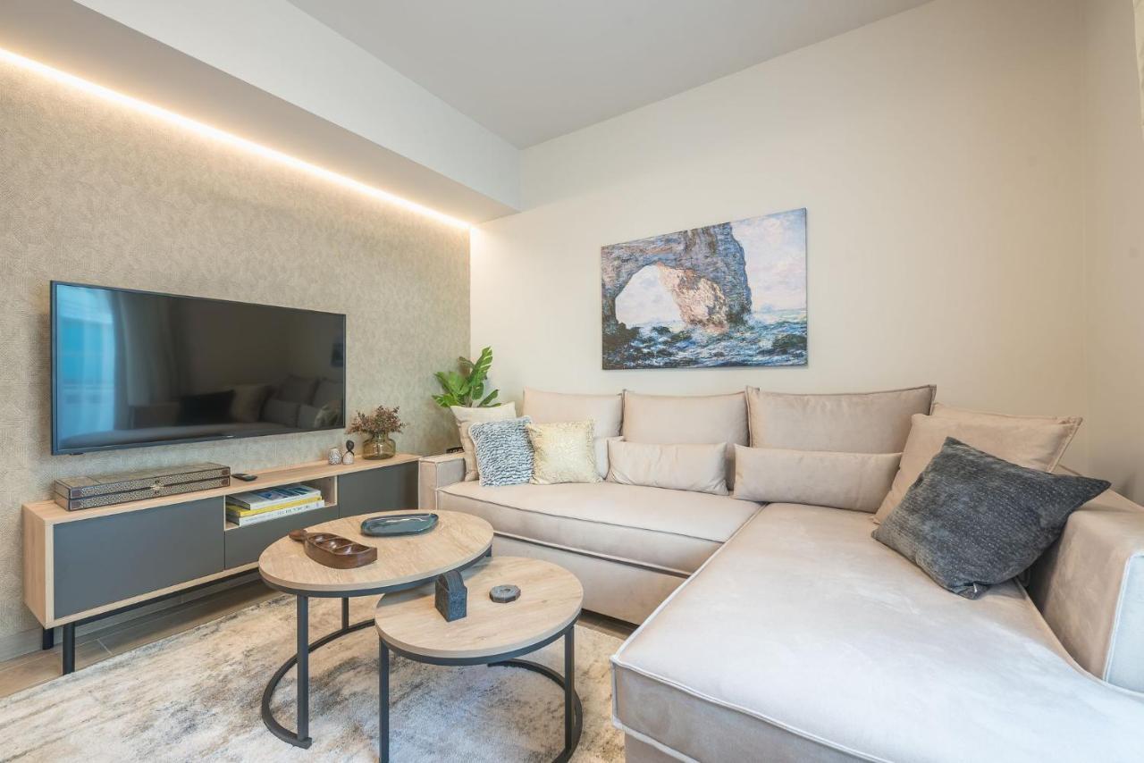Beautiful & Renovated Aprtm In Piraeus Apartment ภายนอก รูปภาพ
